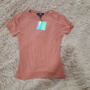 US6 Crew Neck Fitted T Shirt in Pink Missguided
